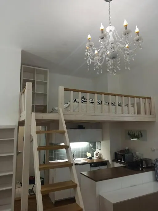 Unique Apartment Near Charles Bridge Prague 0*,